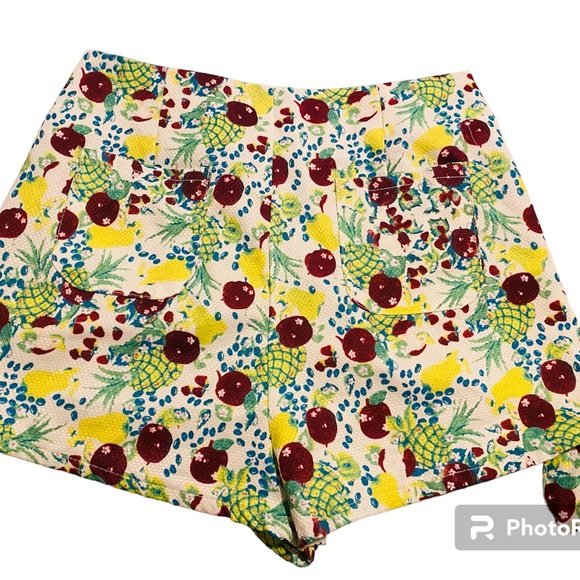 Lily Brown Japan tropical floral lined shorts medium hard to find! - Picture 2 of 7